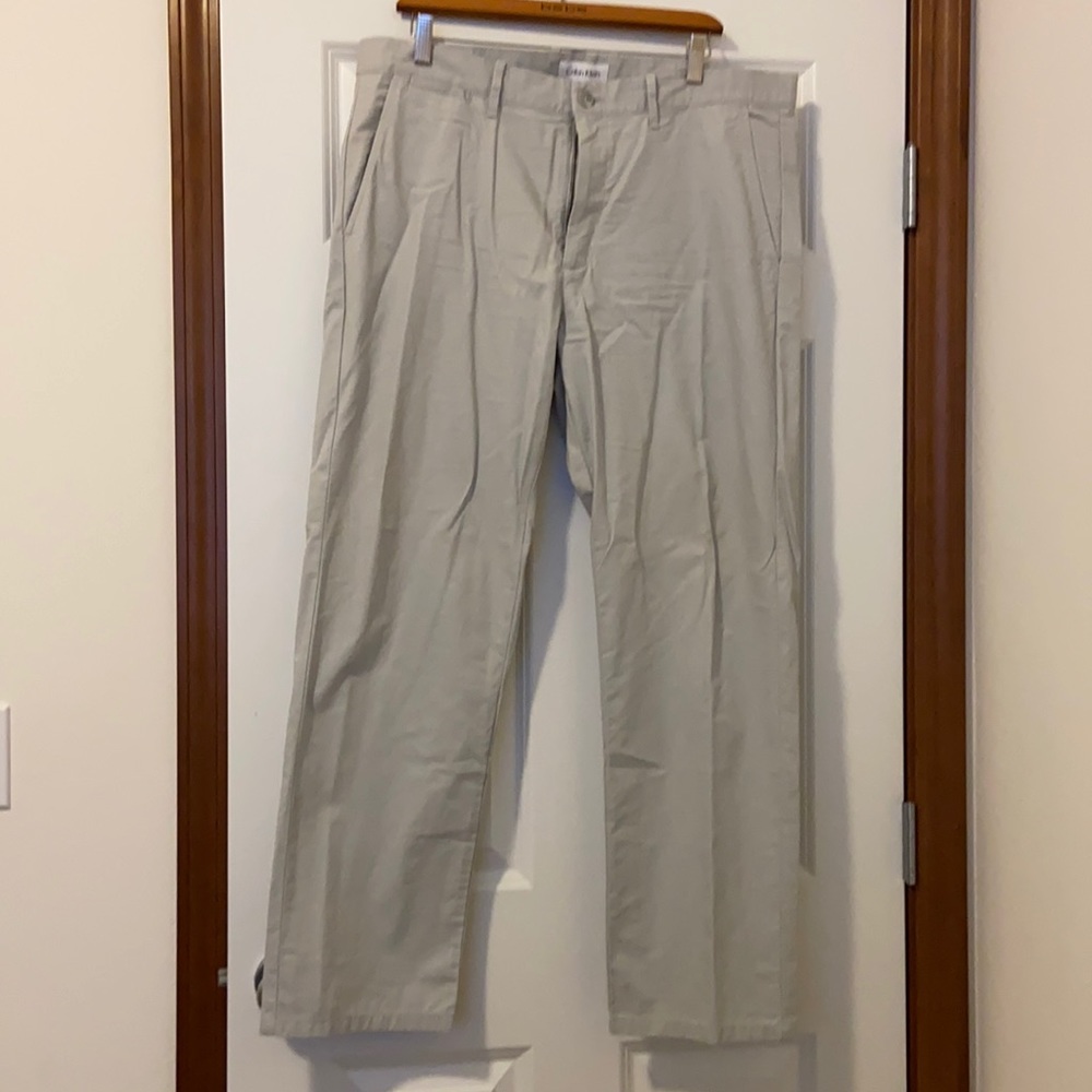 Like new Calvin Klein dress pants - size 36 x 30